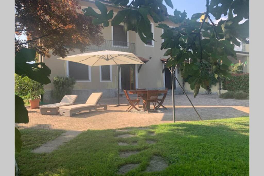 A Casa Di Sissi Apartment Biella Ngoại thất bức ảnh